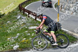 Photo #2192377 | 25-06-2022 13:54 | Passo Dello Stelvio - Waterfall curve BICYCLES