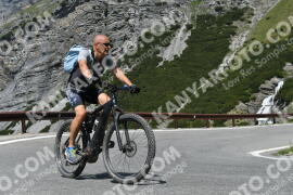 Photo #2169149 | 20-06-2022 11:55 | Passo Dello Stelvio - Waterfall curve BICYCLES