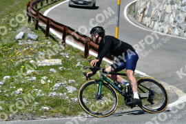 Photo #2337270 | 17-07-2022 14:06 | Passo Dello Stelvio - Waterfall curve BICYCLES