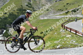 Photo #2385099 | 24-07-2022 15:45 | Passo Dello Stelvio - Waterfall curve BICYCLES