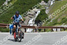 Photo #2412677 | 26-07-2022 10:50 | Passo Dello Stelvio - Waterfall curve BICYCLES