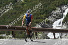 Photo #3285804 | 29-06-2023 13:56 | Passo Dello Stelvio - Waterfall curve BICYCLES