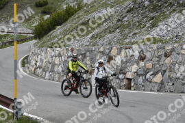 Fotó #3074853 | 10-06-2023 12:27 | Passo Dello Stelvio - Vízesés kanyar Bicajosok