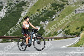 Photo #2399327 | 25-07-2022 11:26 | Passo Dello Stelvio - Waterfall curve BICYCLES