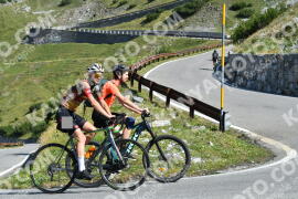 Photo #2398068 | 25-07-2022 10:13 | Passo Dello Stelvio - Waterfall curve BICYCLES