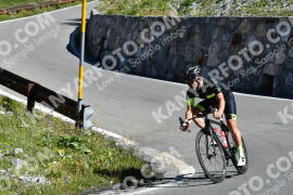 Photo #2295177 | 13-07-2022 10:21 | Passo Dello Stelvio - Waterfall curve BICYCLES