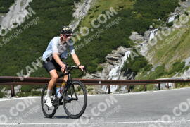 Photo #2369837 | 22-07-2022 11:48 | Passo Dello Stelvio - Waterfall curve BICYCLES