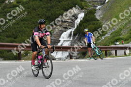 Fotó #2178886 | 24-06-2022 10:36 | Passo Dello Stelvio - Vízesés kanyar Bicajosok