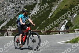 Photo #2176341 | 23-06-2022 11:20 | Passo Dello Stelvio - Waterfall curve BICYCLES