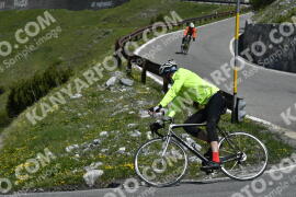 Fotó #3172201 | 19-06-2023 11:15 | Passo Dello Stelvio - Vízesés kanyar Bicajosok