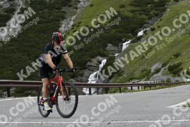Photo #3546387 | 22-07-2023 10:59 | Passo Dello Stelvio - Waterfall curve BICYCLES