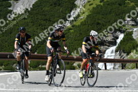 Photo #2254373 | 08-07-2022 14:20 | Passo Dello Stelvio - Waterfall curve BICYCLES