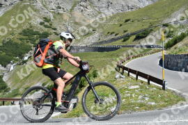 Photo #2368938 | 22-07-2022 10:50 | Passo Dello Stelvio - Waterfall curve BICYCLES