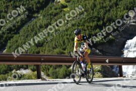 Photo #2701955 | 21-08-2022 16:12 | Passo Dello Stelvio - Waterfall curve BICYCLES