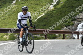 Photo #2194854 | 26-06-2022 11:49 | Passo Dello Stelvio - Waterfall curve BICYCLES