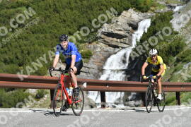 Photo #2145517 | 18-06-2022 10:04 | Passo Dello Stelvio - Waterfall curve BICYCLES
