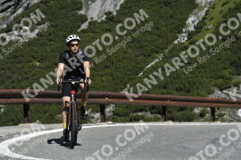 Fotó #3483701 | 15-07-2023 10:14 | Passo Dello Stelvio - Vízesés kanyar Bicajosok