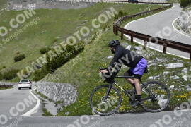 Fotó #3075410 | 10-06-2023 13:11 | Passo Dello Stelvio - Vízesés kanyar Bicajosok