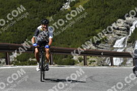 Photo #2742909 | 25-08-2022 13:06 | Passo Dello Stelvio - Waterfall curve BICYCLES
