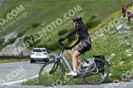 Fotó #2207924 | 30-06-2022 12:05 | Passo Dello Stelvio - Vízesés kanyar Bicajosok