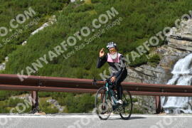 Photo #4291388 | 19-09-2023 11:30 | Passo Dello Stelvio - Waterfall curve BICYCLES