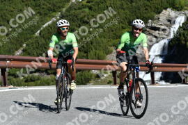 Photo #2183522 | 25-06-2022 09:29 | Passo Dello Stelvio - Waterfall curve BICYCLES