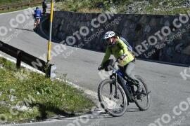 Photo #3603391 | 28-07-2023 09:58 | Passo Dello Stelvio - Waterfall curve BICYCLES