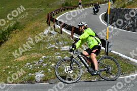 Photo #4052969 | 24-08-2023 11:42 | Passo Dello Stelvio - Waterfall curve BICYCLES