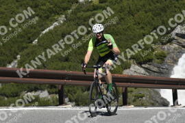 Photo #3238786 | 26-06-2023 11:08 | Passo Dello Stelvio - Waterfall curve BICYCLES