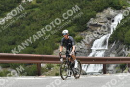Photo #2173896 | 21-06-2022 11:35 | Passo Dello Stelvio - Waterfall curve BICYCLES