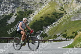 Photo #2684002 | 17-08-2022 15:00 | Passo Dello Stelvio - Waterfall curve BICYCLES