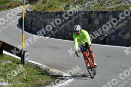 Fotó #2514086 | 05-08-2022 10:40 | Passo Dello Stelvio - Vízesés kanyar Bicajosok