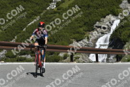 Photo #3229705 | 25-06-2023 10:46 | Passo Dello Stelvio - Waterfall curve BICYCLES
