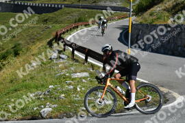 Fotó #2513382 | 05-08-2022 10:07 | Passo Dello Stelvio - Vízesés kanyar Bicajosok