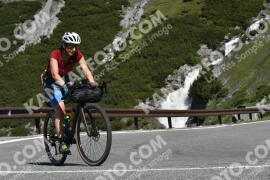 Photo #3243396 | 26-06-2023 10:14 | Passo Dello Stelvio - Waterfall curve BICYCLES