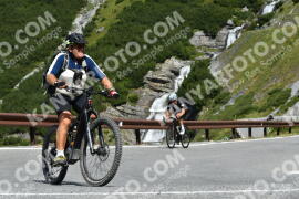 Photo #2412628 | 26-07-2022 10:45 | Passo Dello Stelvio - Waterfall curve BICYCLES