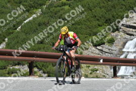 Photo #2431370 | 29-07-2022 10:58 | Passo Dello Stelvio - Waterfall curve BICYCLES
