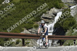 Photo #3226221 | 25-06-2023 10:33 | Passo Dello Stelvio - Waterfall curve BICYCLES