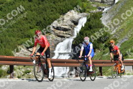 Photo #2242423 | 06-07-2022 10:16 | Passo Dello Stelvio - Waterfall curve BICYCLES