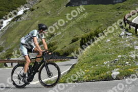Photo #3102243 | 15-06-2023 10:01 | Passo Dello Stelvio - Waterfall curve BICYCLES
