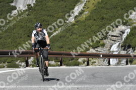 Photo #2726458 | 24-08-2022 11:24 | Passo Dello Stelvio - Waterfall curve BICYCLES