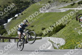 Photo #3132168 | 17-06-2023 16:25 | Passo Dello Stelvio - Waterfall curve BICYCLES