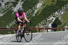 Photo #2397810 | 25-07-2022 10:00 | Passo Dello Stelvio - Waterfall curve BICYCLES