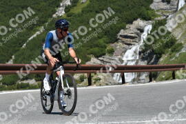 Photo #2352868 | 19-07-2022 11:18 | Passo Dello Stelvio - Waterfall curve BICYCLES