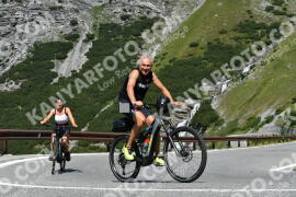 Photo #2399319 | 25-07-2022 11:26 | Passo Dello Stelvio - Waterfall curve BICYCLES