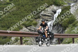 Foto #3384003 | 08-07-2023 10:03 | Passo Dello Stelvio - Waterfall Kehre BICYCLES