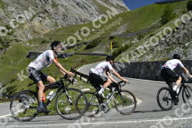 Photo #3226316 | 25-06-2023 10:39 | Passo Dello Stelvio - Waterfall curve BICYCLES