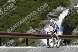 Photo #3243876 | 26-06-2023 10:27 | Passo Dello Stelvio - Waterfall curve BICYCLES