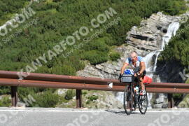 Photo #2542609 | 08-08-2022 10:15 | Passo Dello Stelvio - Waterfall curve BICYCLES