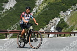 Photo #2398834 | 25-07-2022 10:53 | Passo Dello Stelvio - Waterfall curve BICYCLES